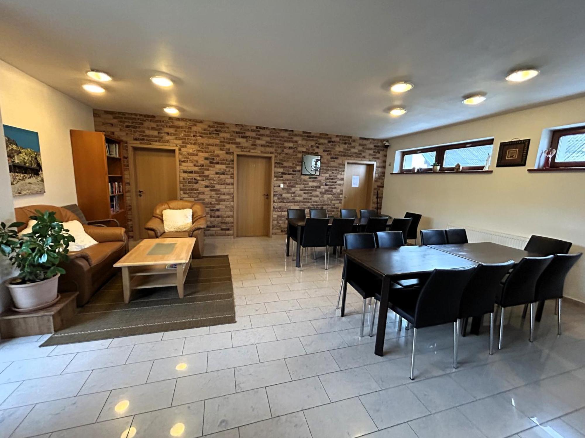 Hotel Tatransky Dom Sk Veľký Slavkov Exterior foto